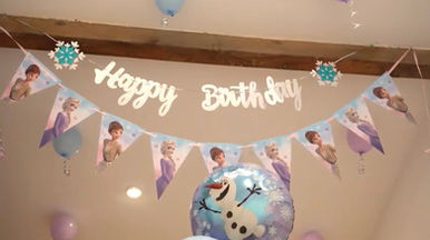 Anniversaire elsa la reine des neiges surprise magique chez tribu de bébé