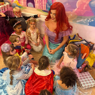 Anniversaire Petite Sirène à domicile à Paris et en Île-de-France