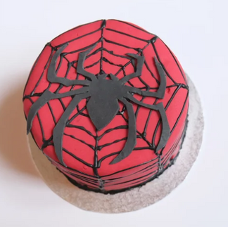 gateau anniversaire spiderman cupandcake surprise magique