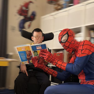 anniversaire spiderman surprise handicap