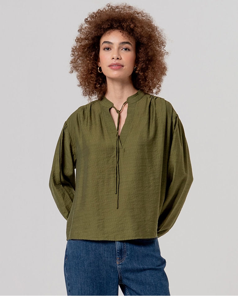 Loose blouse with V-neck Green