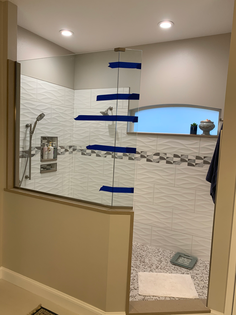 Walk-In Shower with Neo Angle Fixed Panels