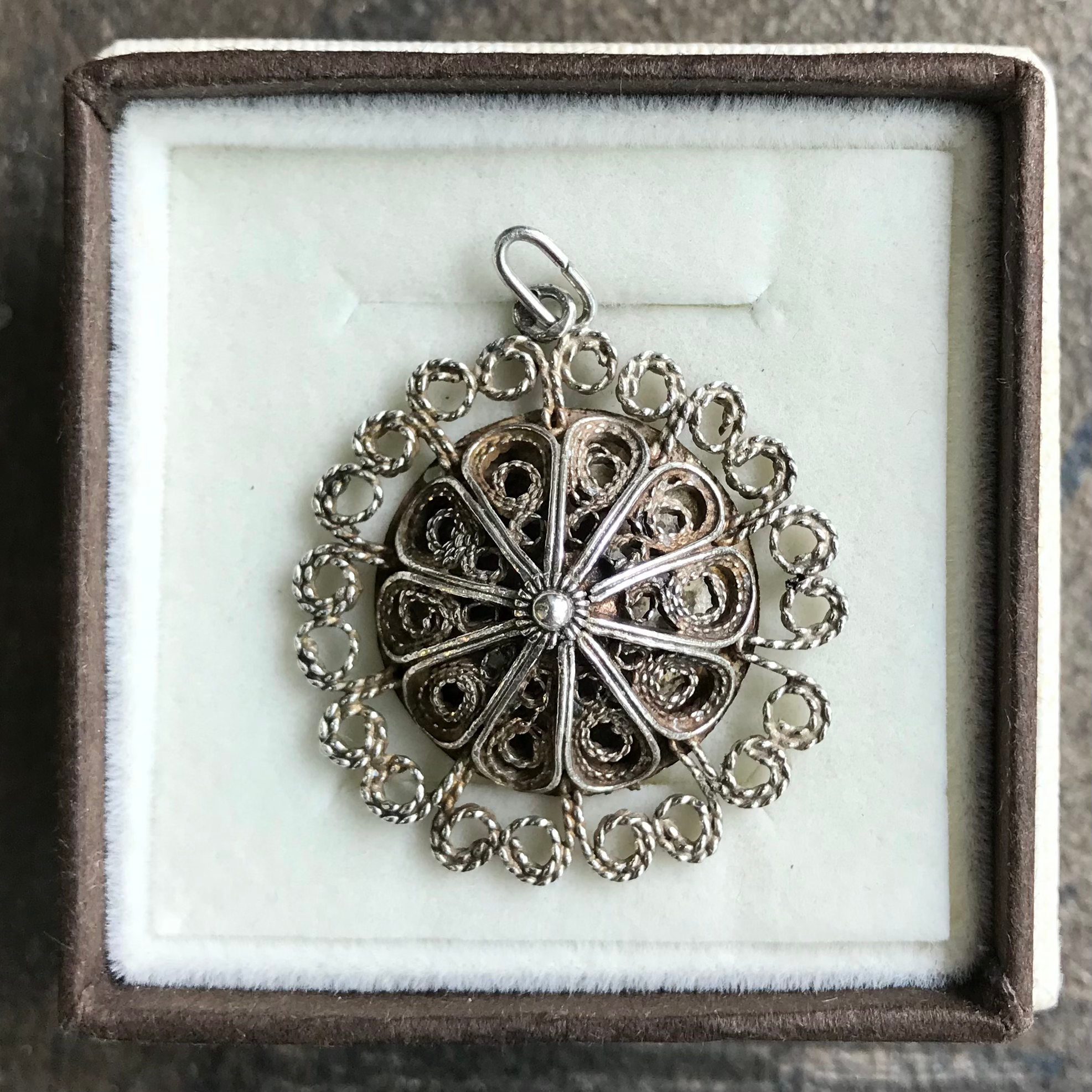 Srebrna zawieszka filigranowa kwiat 63-86