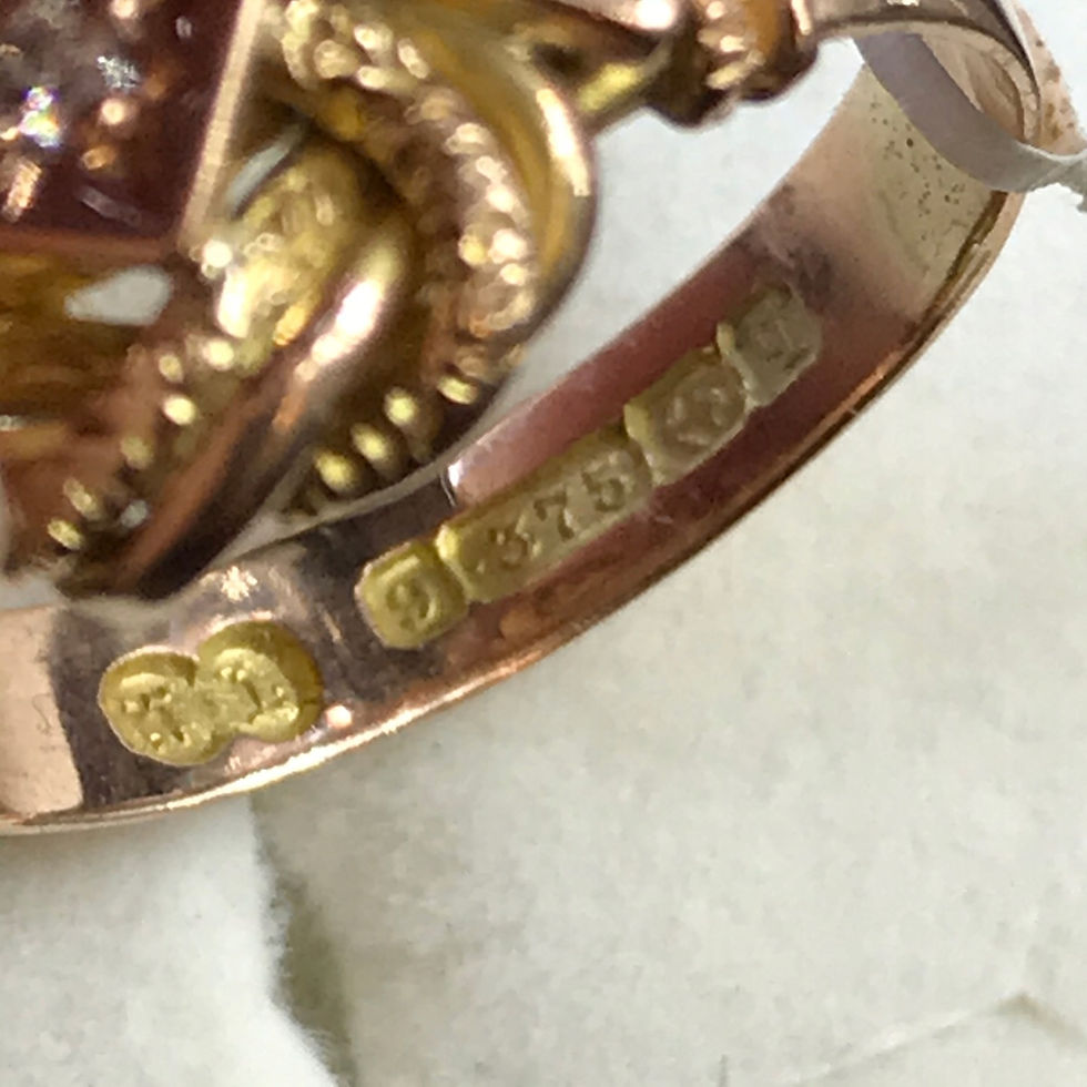 Miniatura: Złoty pierścień XIX w Anglia biedermeier rubiny