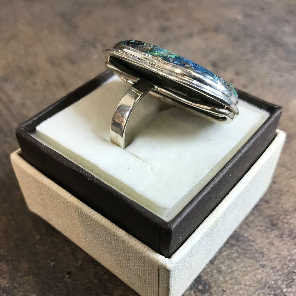 Miniatura: Klasyczny srebrny pierścionek chryzokola cętki