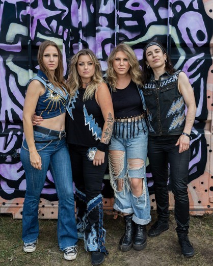 THUNDERMOTHER unterschreiben bei Napalm Records
