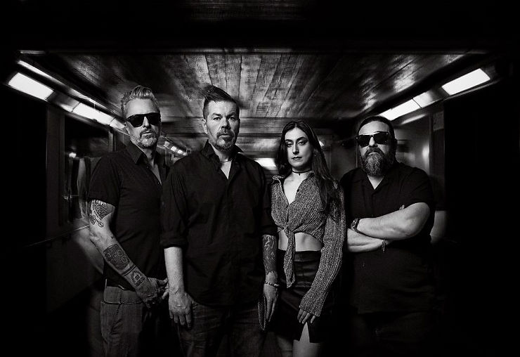 Bandfoto "Reversed Chakra"