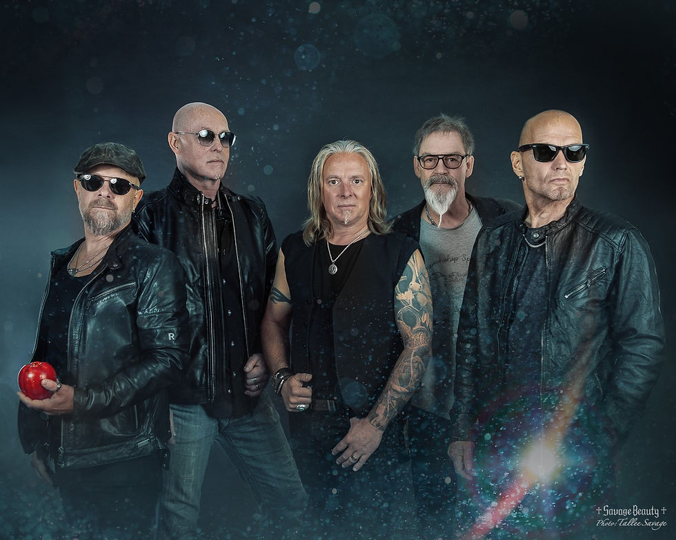 Bandfoto Universe III