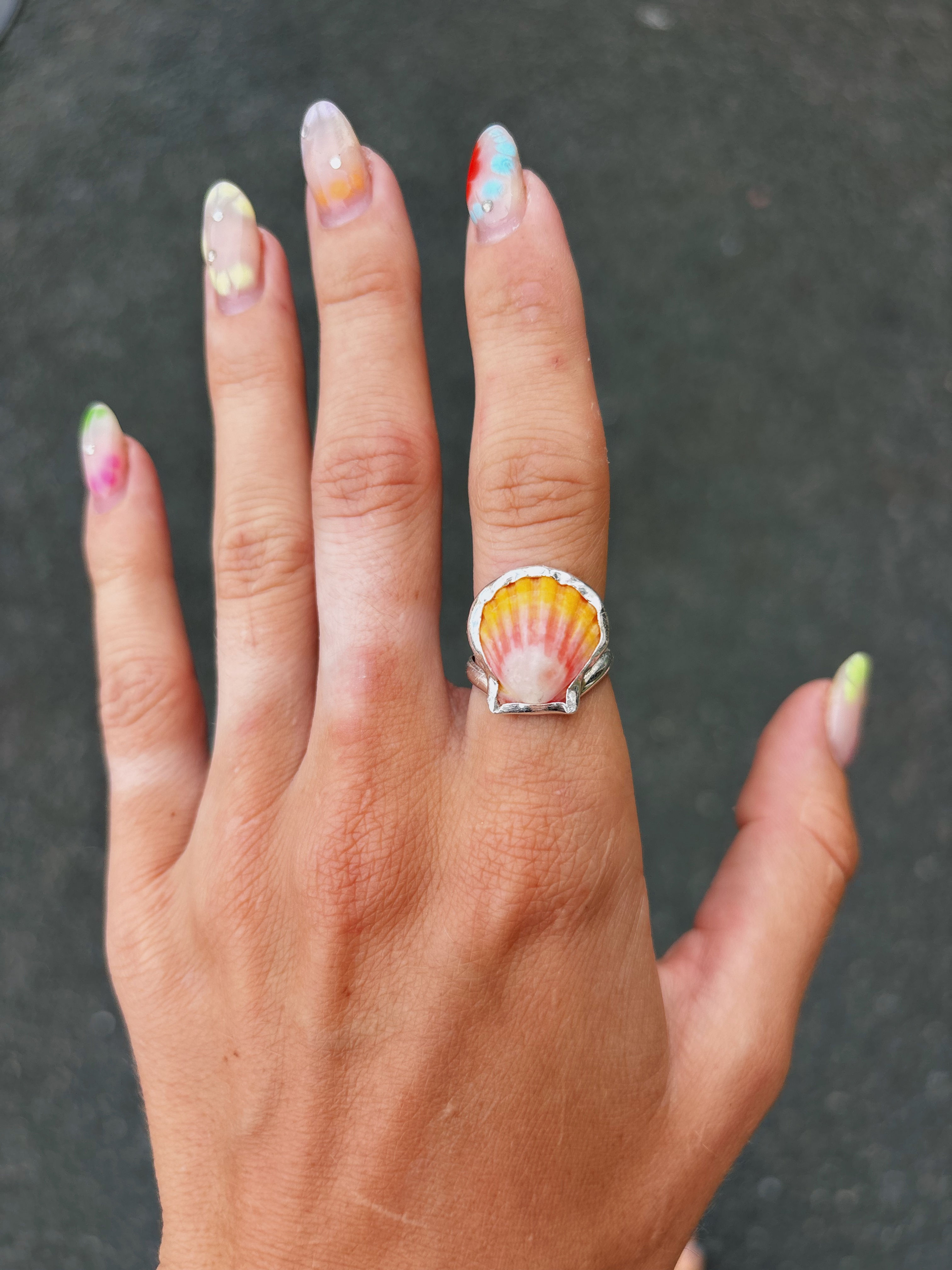 Sunrise shell ring size 6.5