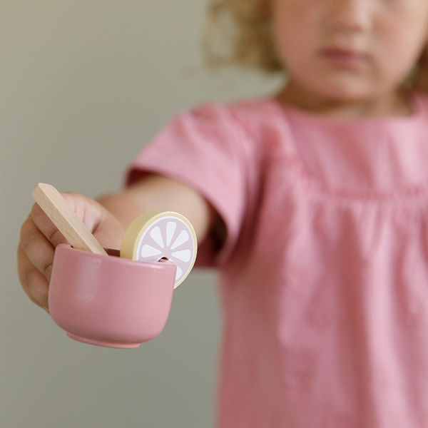 תמונה ממוזערת: Wooden Tea Service Set