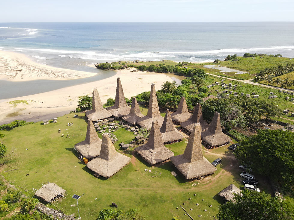 Desa Adat Ratenggaro Destinasi Open Trip Sumba