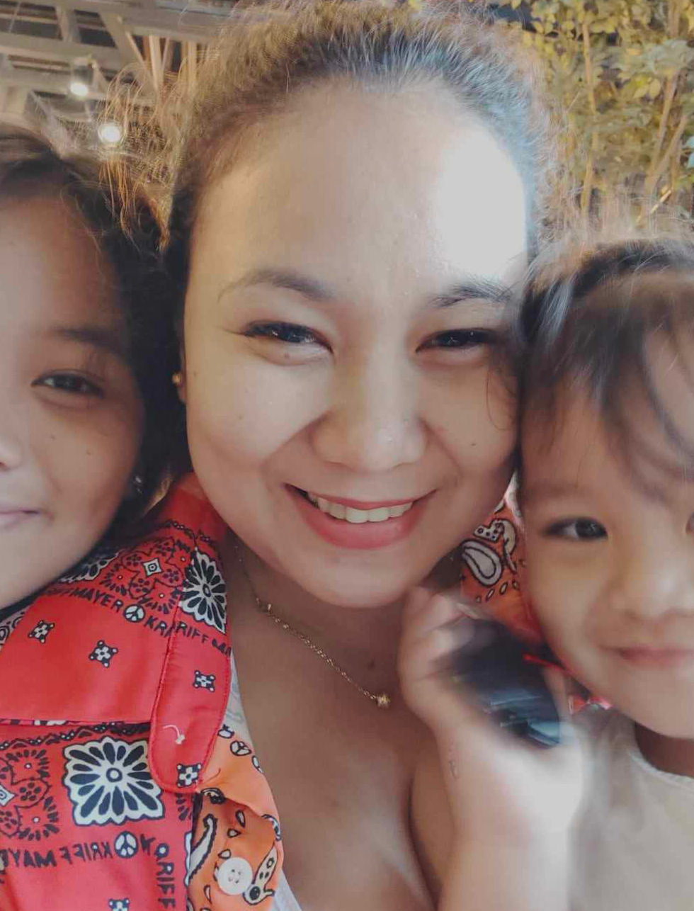 VA Jewl as a mom