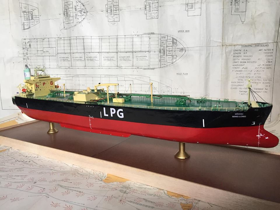 Ship Model: LPG scale1:350 (2019)1