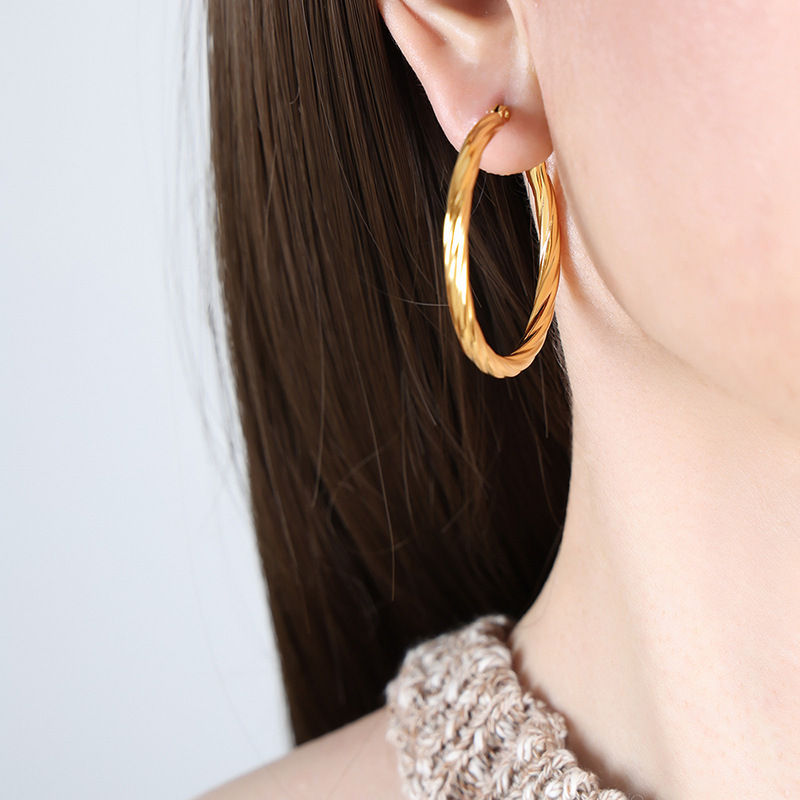 Thumbnail: Nova Twist Earrings