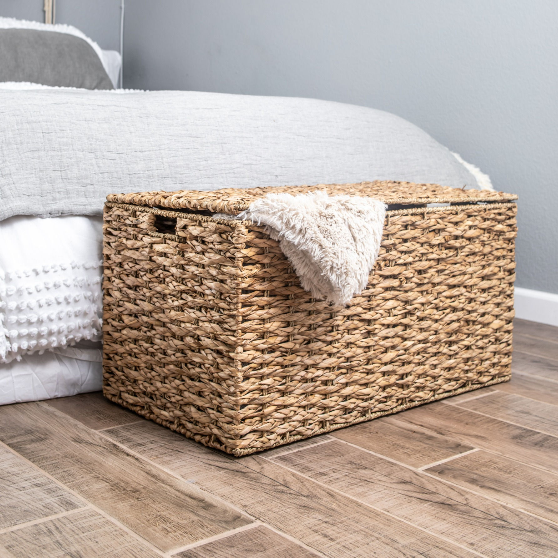 Better Homes & Gardens Braided Rush Storage Trunk, Large