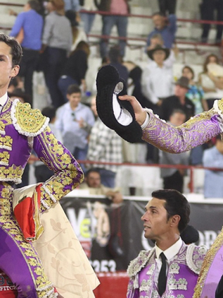 Luque y San Román incendian León