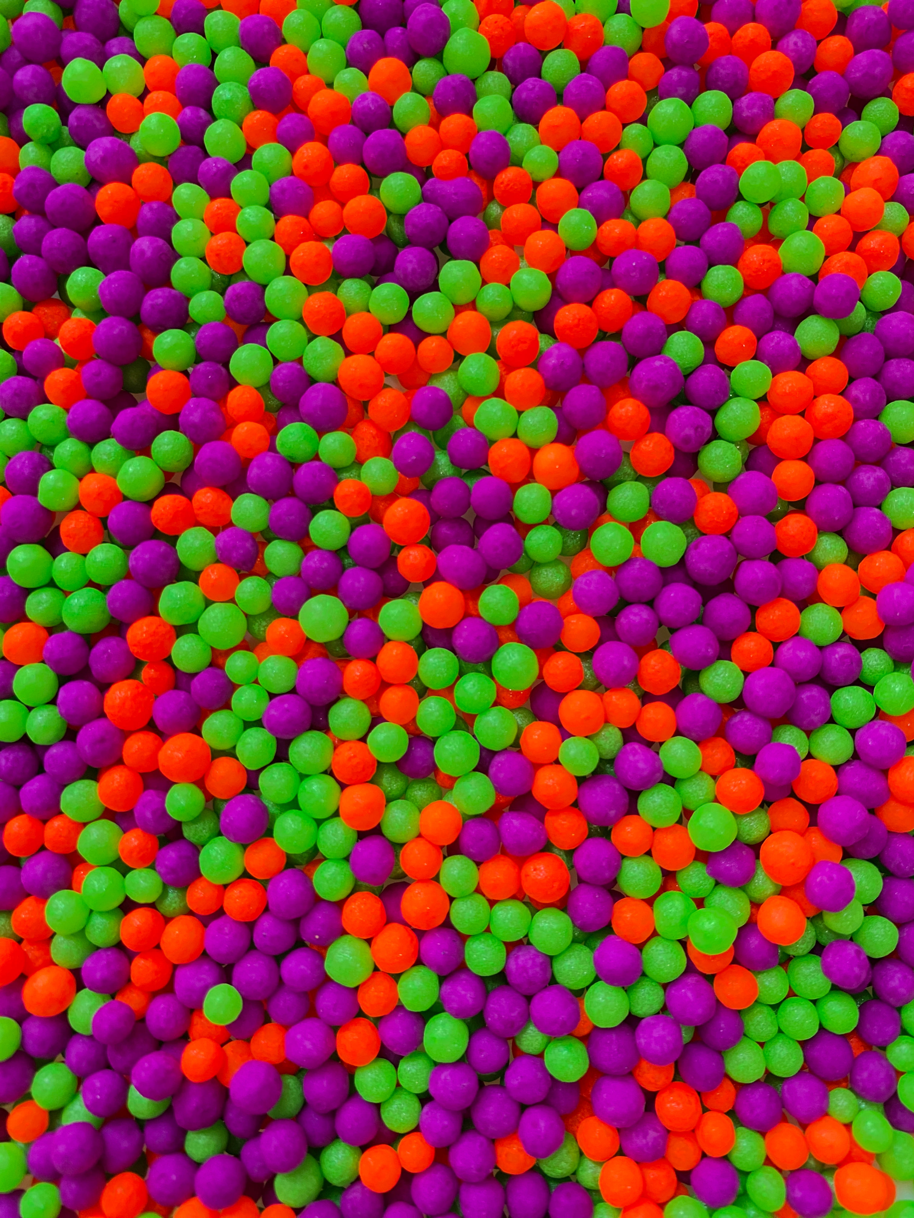 Perla Neon Mediana Black Magic