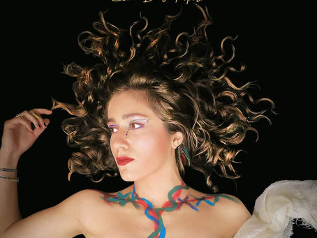 Ester Del Popolo - Il Dolore che ci Fa