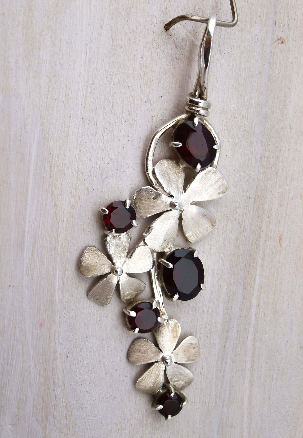 Pendentif Infinity- grenats