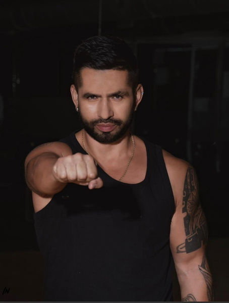 Cómo no perder la forma física en Semana Santa:5 claves de un entrenador de élite de Hollywood.