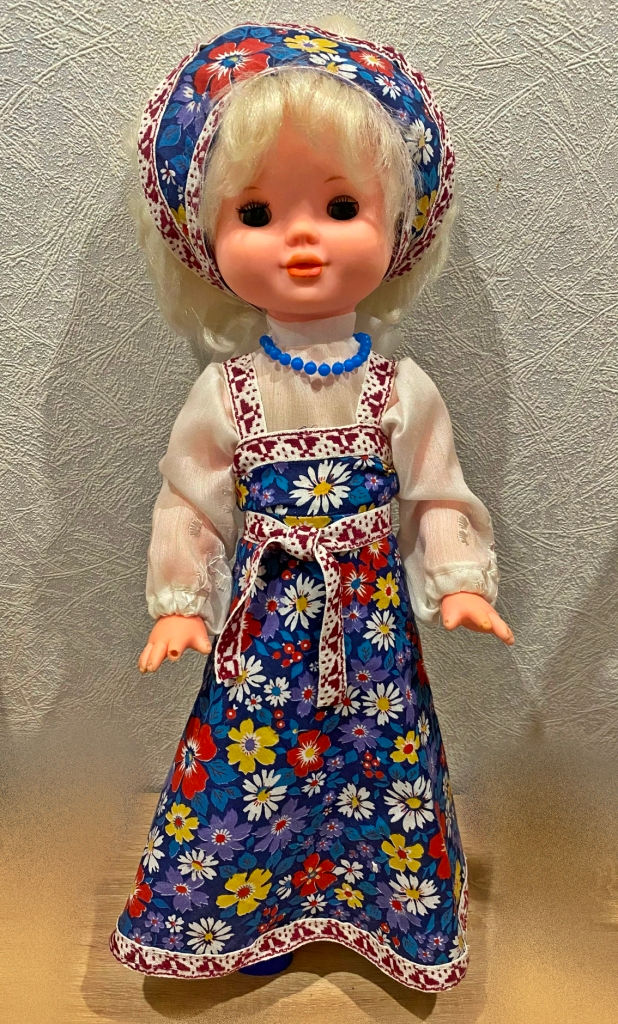 Полина