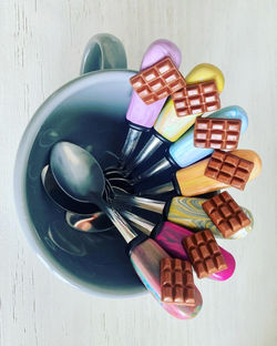 Petites cuillères tablettes de chocolat