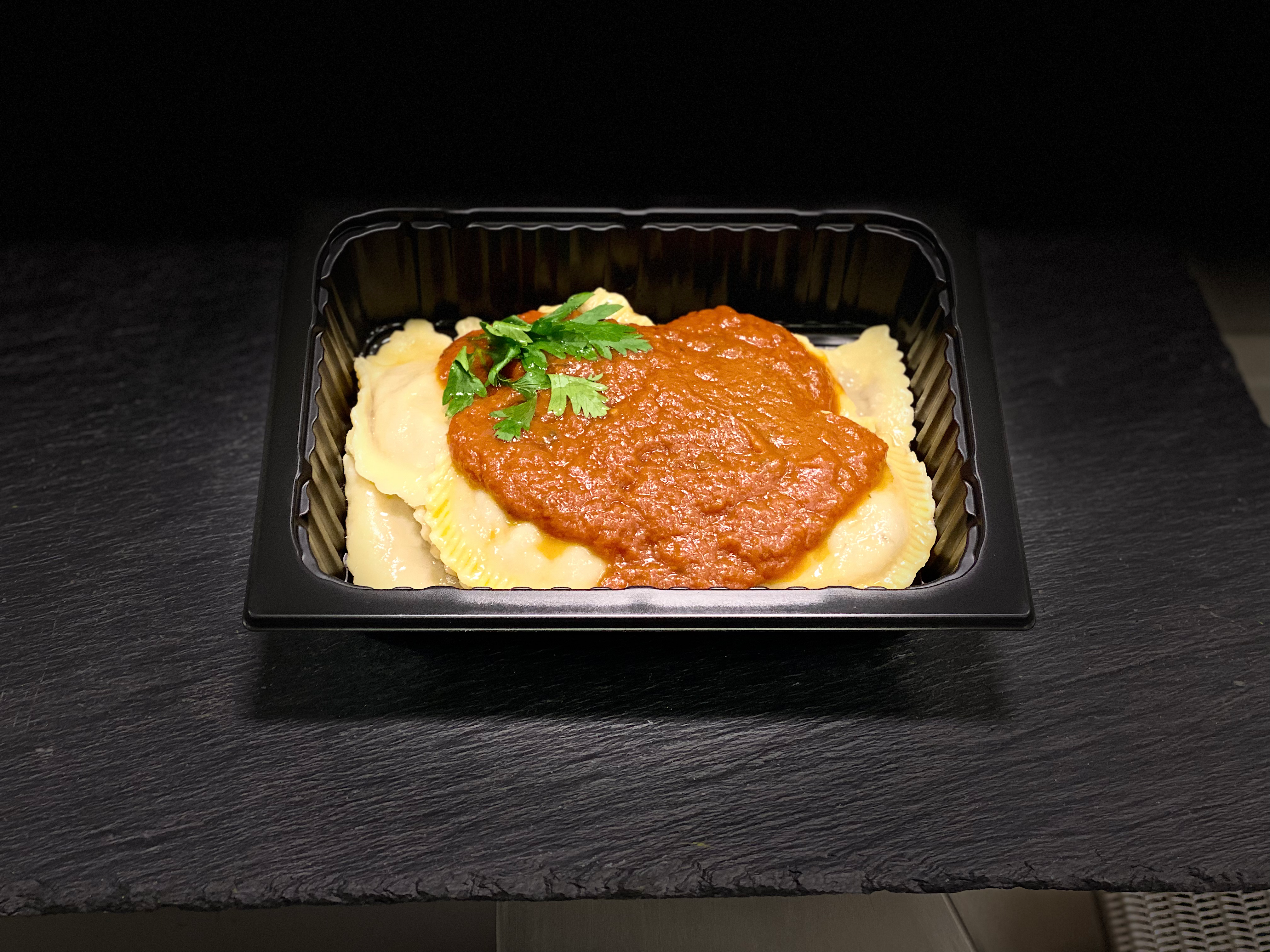 Ravioli bolet à la  sauce tomate