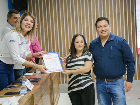 RECIBE CONSTANCIA GERARDO RENTERIA COMO PRESIDENTE ELECTO DEL COMITÉ MUNICIPAL DEL PAN.