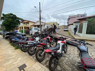 OPERAÇÃO 'GRAU' DA POLÍCIA CIVIL APREENDE 17 MOTOCICLETAS EM BAEPENDI NESTA SEXTA-FEIRA