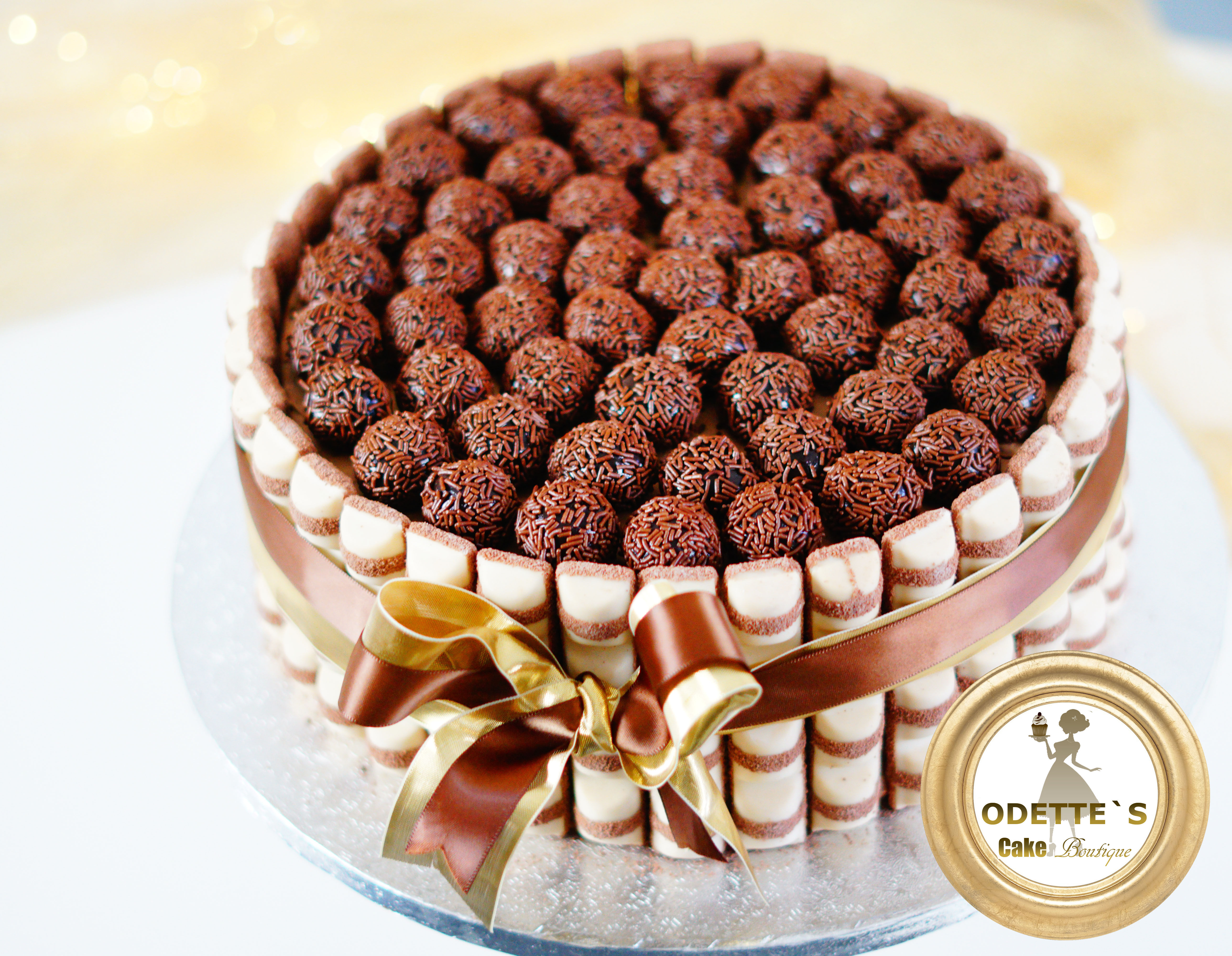 Brigadeiro & Bueno Bliss Cake
