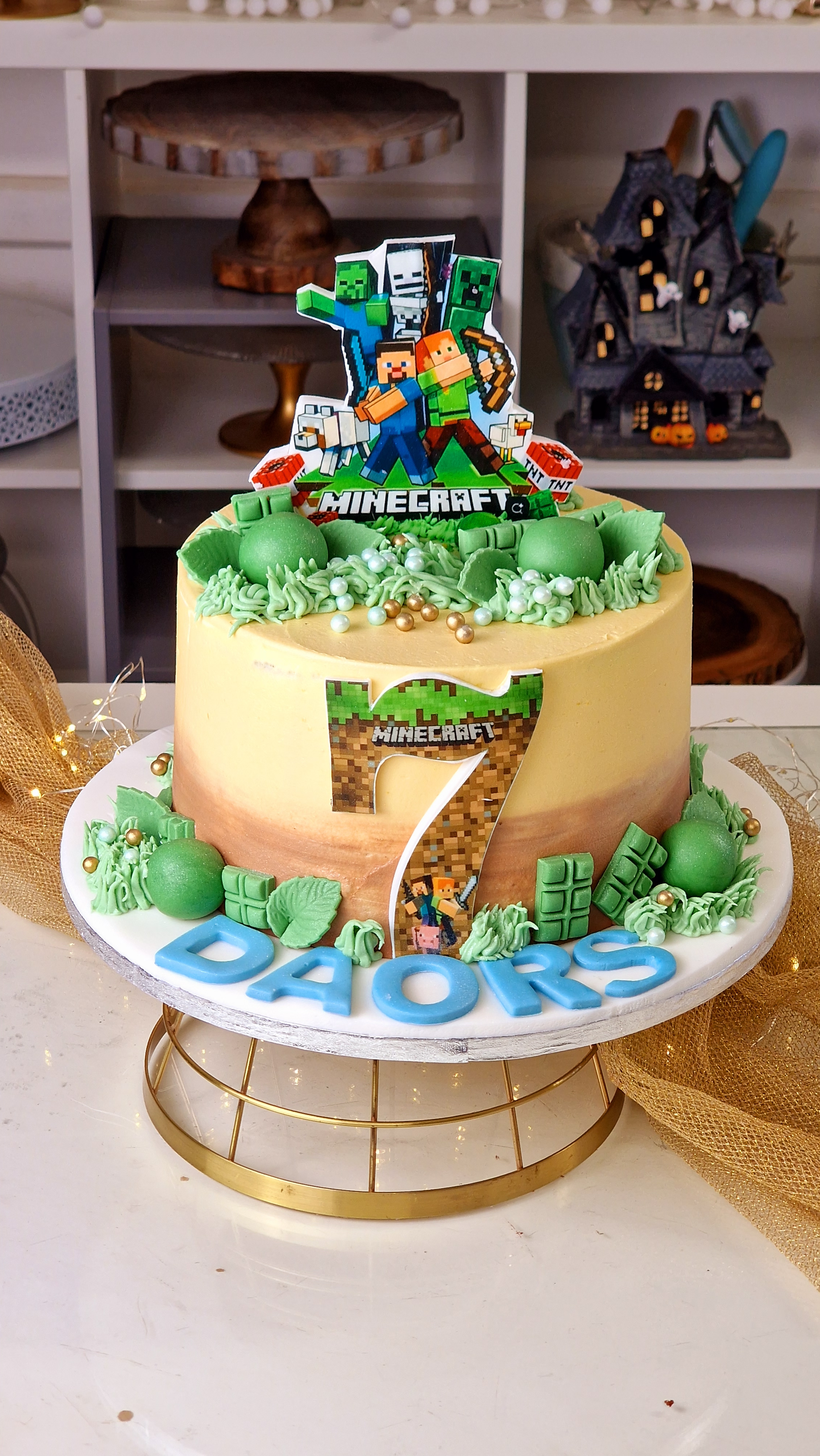 Minecraft Cake