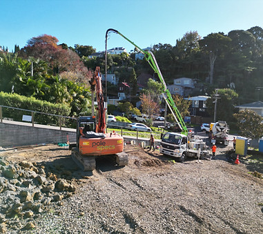 Retaining construction