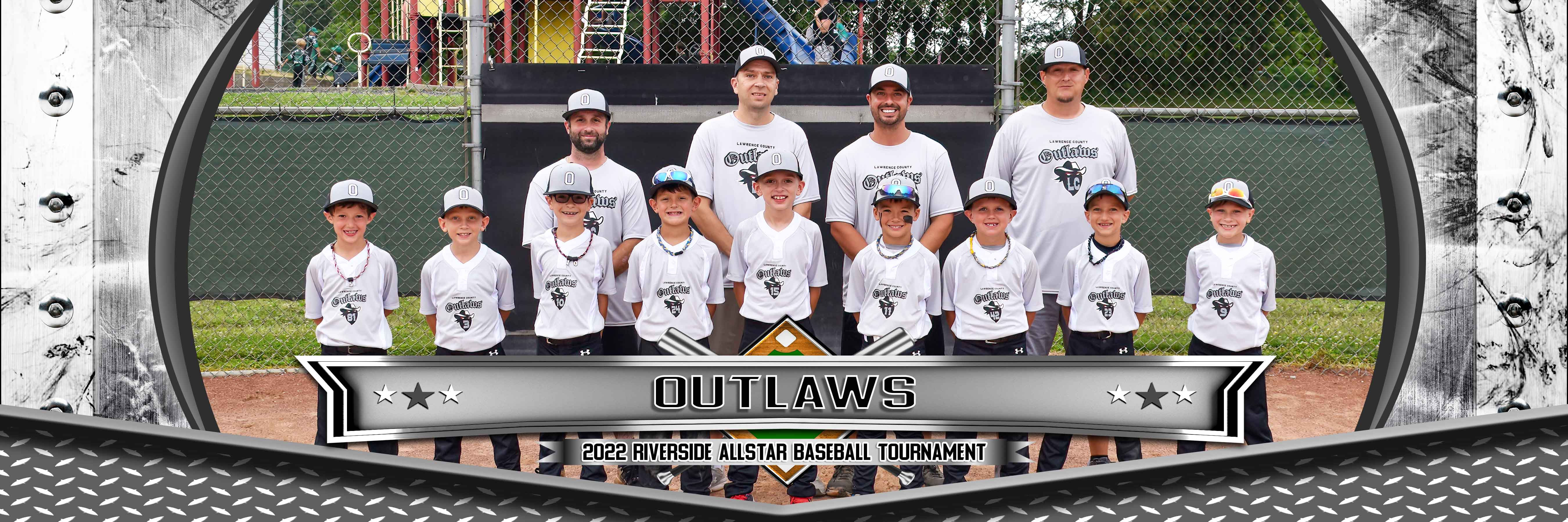 LC Outlaws 8U with coaches