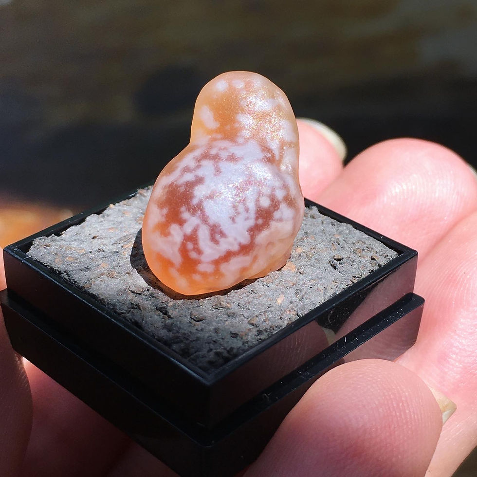 サムネイル： Gobi Agate | 天然石 糖心 內包裹 花眼 戈壁瑪瑙 原石 小水怪