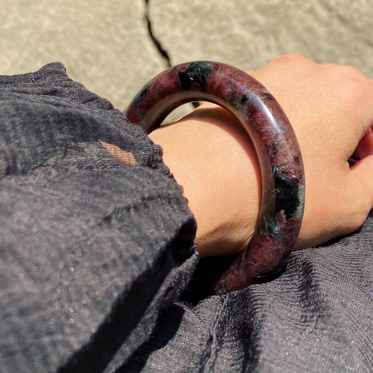 Astrophyllite | 石榴石 黑龍晶 共生 手鐲 Size55