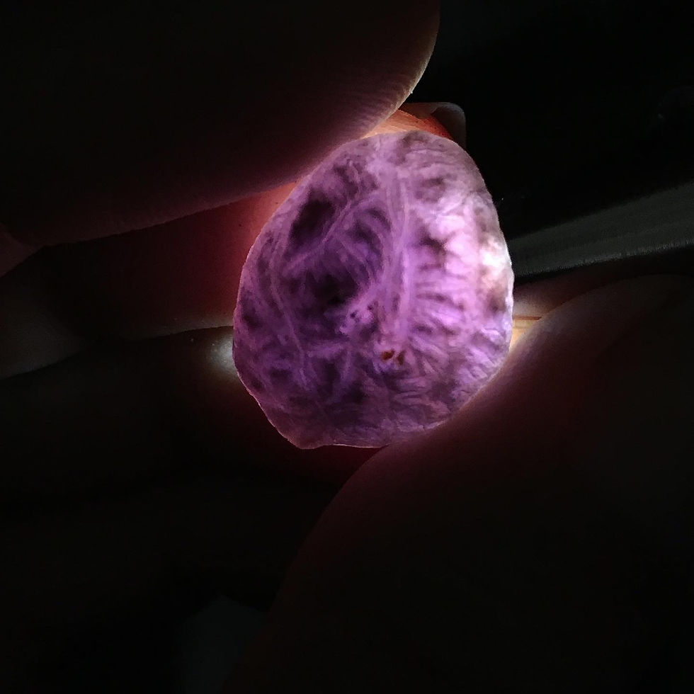 Thumbnail: Gobi Agate | 天然石 戈壁瑪瑙 紫羅蘭 筋脈 標本 VP01