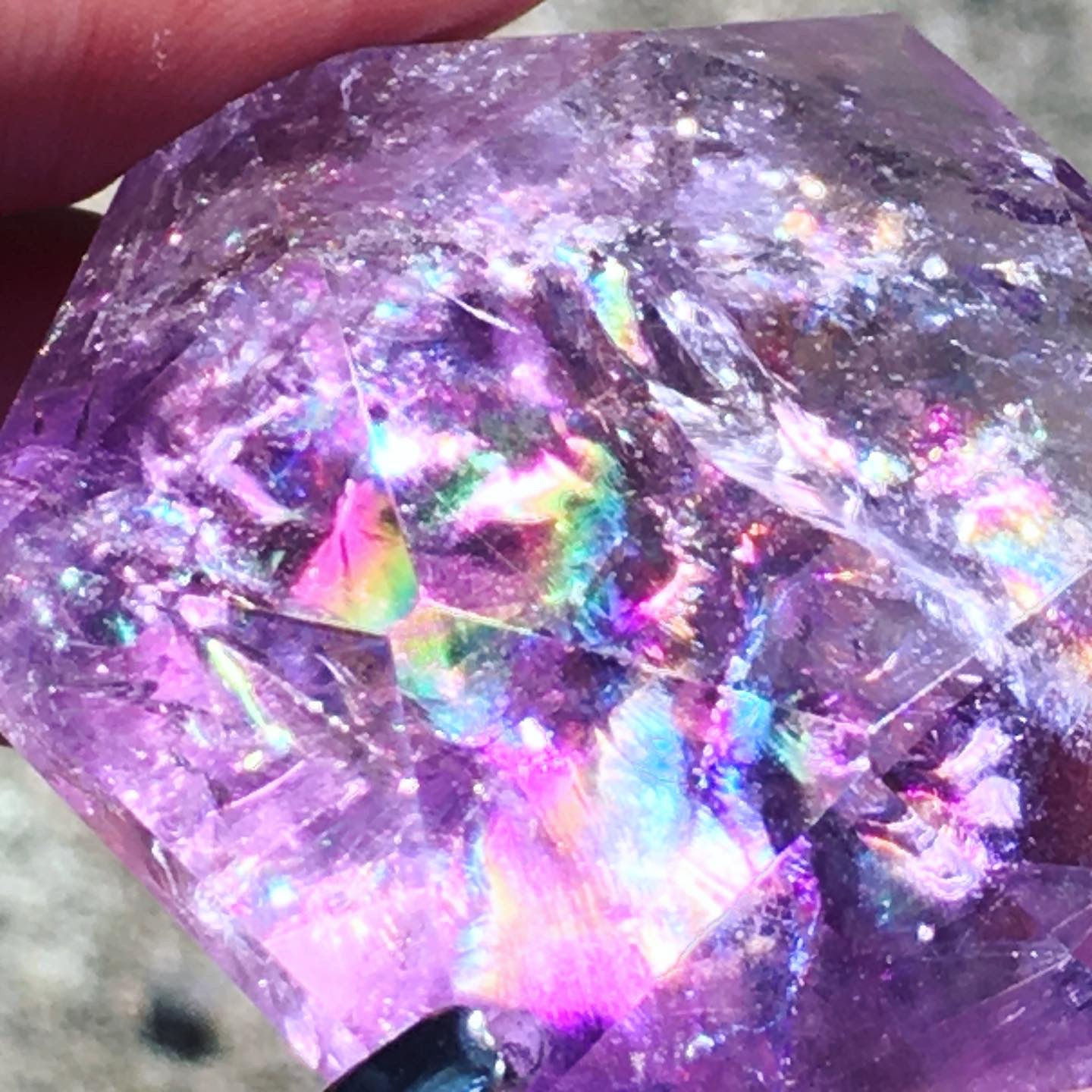 Rainbow in Amethyst | 全 彩虹 紫水晶 頸鏈 6T46