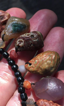 サムネイル： Gobi Agate | 天然原石 戈壁瑪瑙 民族款 筋脈石 頸鏈