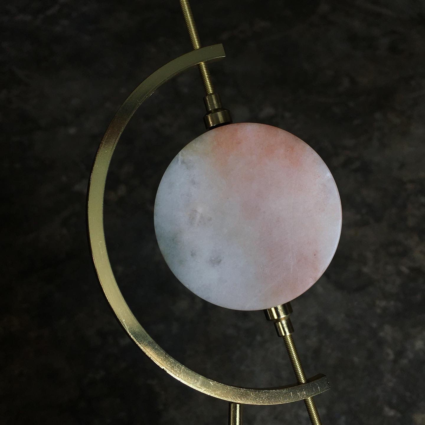 Jade | 籽料 金絲玉 夢幻 粉色 星球 擺件