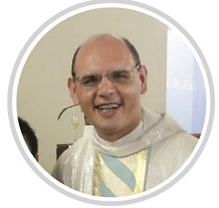 padre luciano.jpg