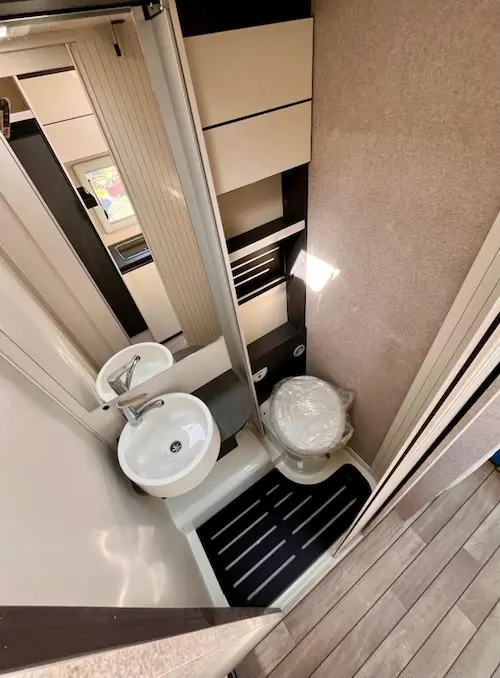 Bagno a volume variabile nel McLouis MC4 Slim 339
