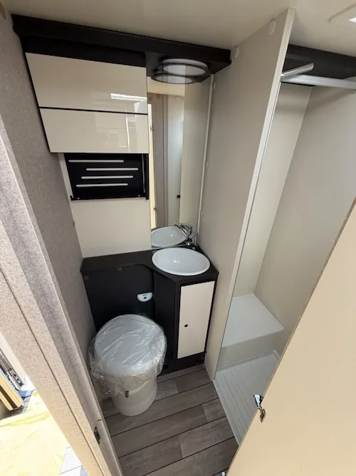 Bagno camper nuovo McLouis MC4 360