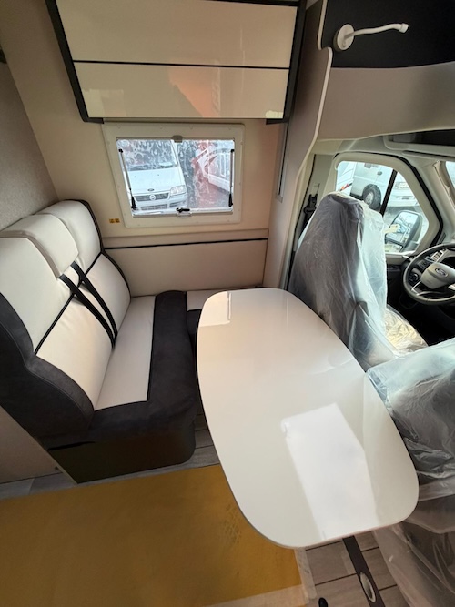 Tavolo regolabile dinette camper McLouis MC4 Slim 331