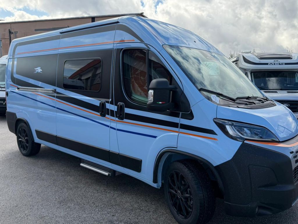 Laika Kosmo Supremo CV60 van esterno laterale