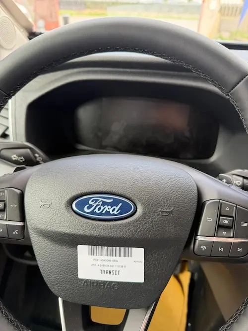 Cabina Ford Transit camper McLouis MC4 Slim 339 automatico