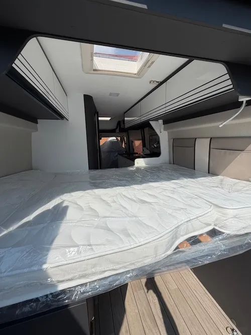 camper van mclouis nuovo per 2 persone