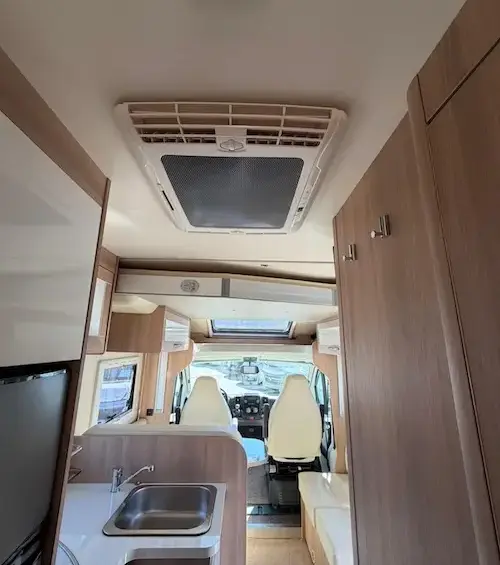 Interni CI Magis 95 XT camper usato