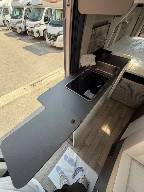 Camper van mclouis stagione 2027 in pronta consegna roma