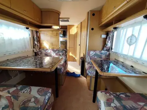 Laika Ecovip 4L mansardato-usato doppia dinette