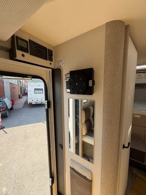 Ingresso camper nuovo McLouis MC4 360